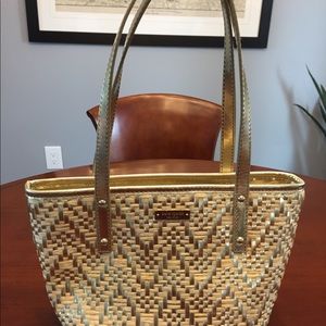 Kate spade purse. Rare gold straw look